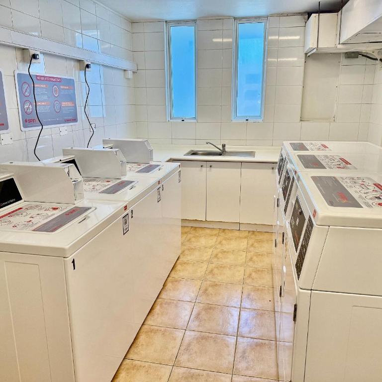 Beautiful apartment with ocean views at Euromarina - Apartment - 25