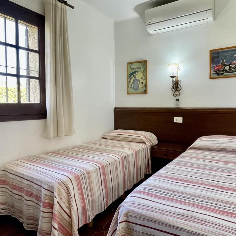 3 bedroom holiday home near the beach - Three-Bedroom Vacation Home - 4