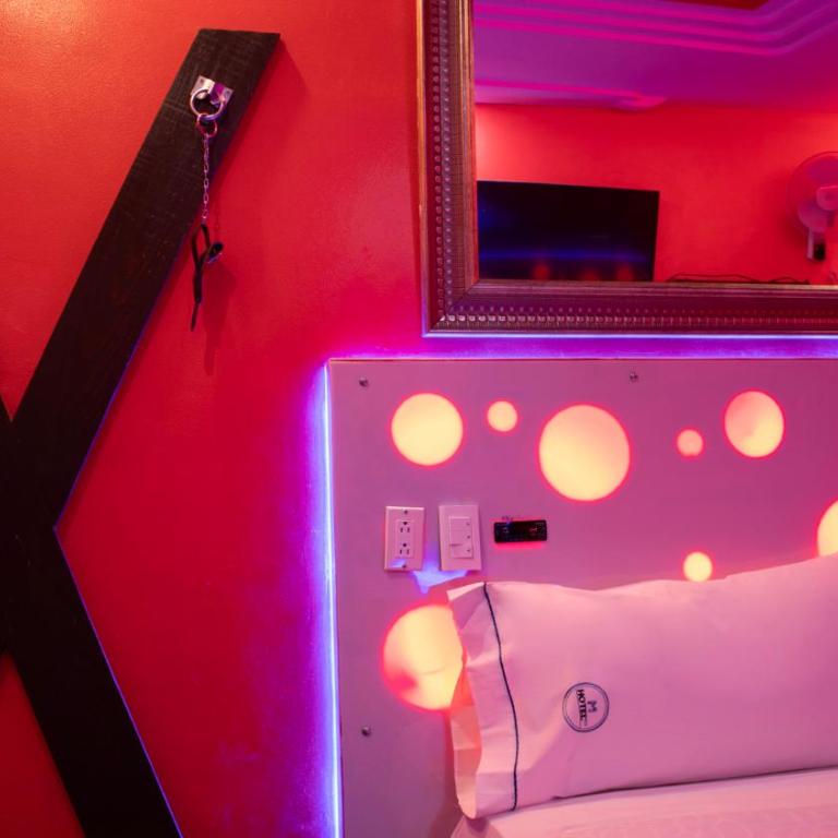 Hotel Muy Cdmx, Love Hotel - Superior King Room - 11