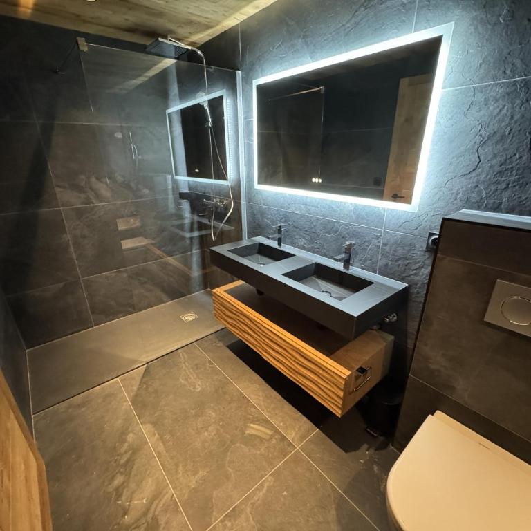 Chalet de luxe avec sauna et jacuzzi aux Gets - 14 personnes - FR-1-671-308 - Chalet - 14