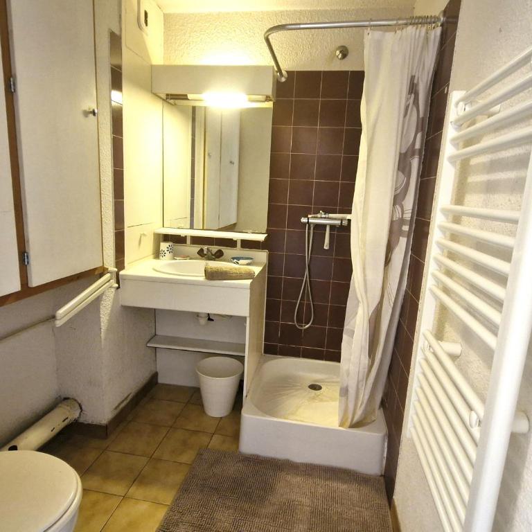 Studio cosy avec balcon et parking, animaux admis, près des plages à Sainte-Maxime - FR-1-780-7 - Apartment - 15