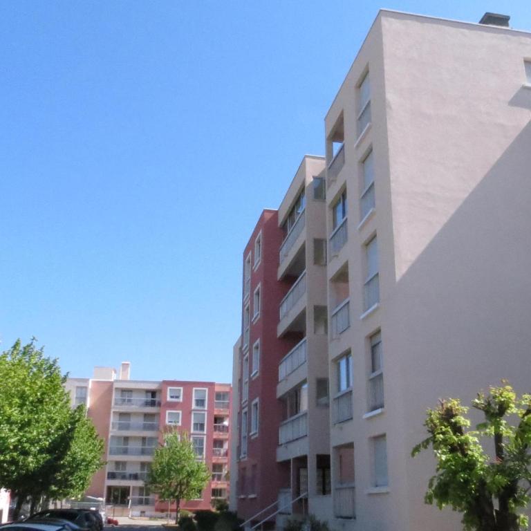 Studio à Sainte-Maxime avec parking, balcon, animaux admis - FR-1-780-37 - Apartment - 16