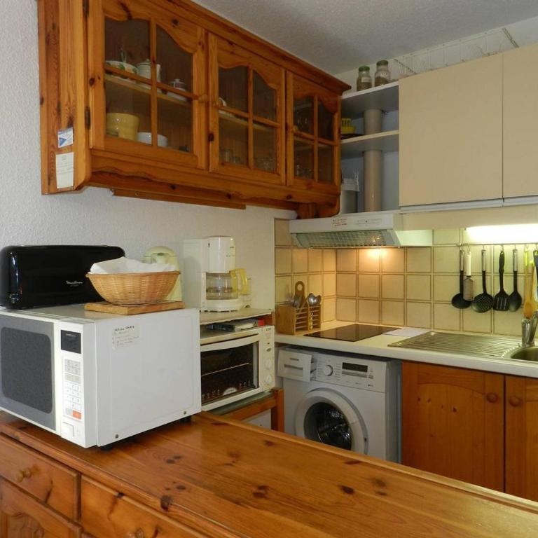 Studio coin nuit avec terrasse et parking privatif à Bormes-les-Mimosas - FR-1-251-900 - Appartement - 5