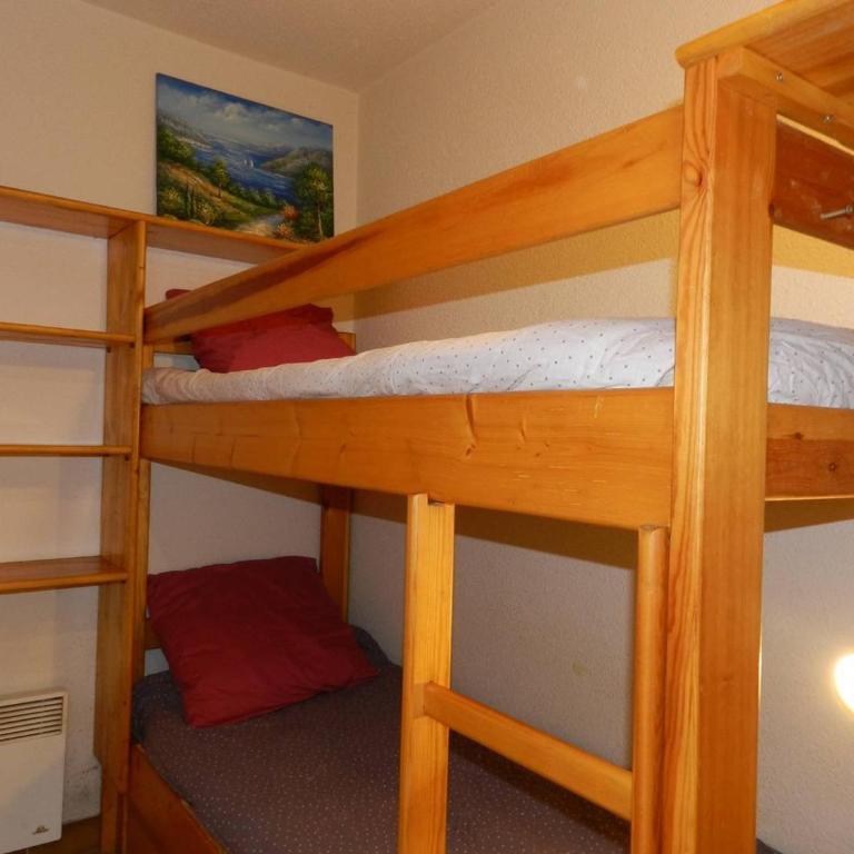 Studio coin nuit avec terrasse et parking privatif à Bormes-les-Mimosas - FR-1-251-900 - Appartement - 7