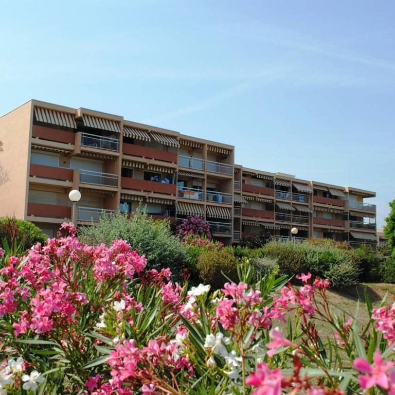 Studio coin nuit avec terrasse et parking privatif à Bormes-les-Mimosas - FR-1-251-900 - Appartement - 9