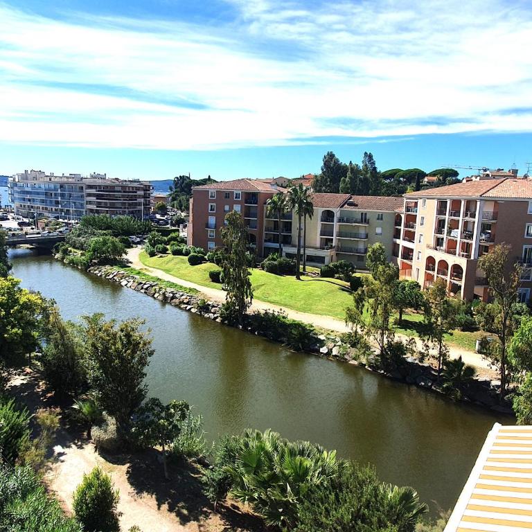 Appartement 2 pièces Sainte-Maxime avec Parking et Animaux admis - FR-1-780-69 - Apartamento - 17