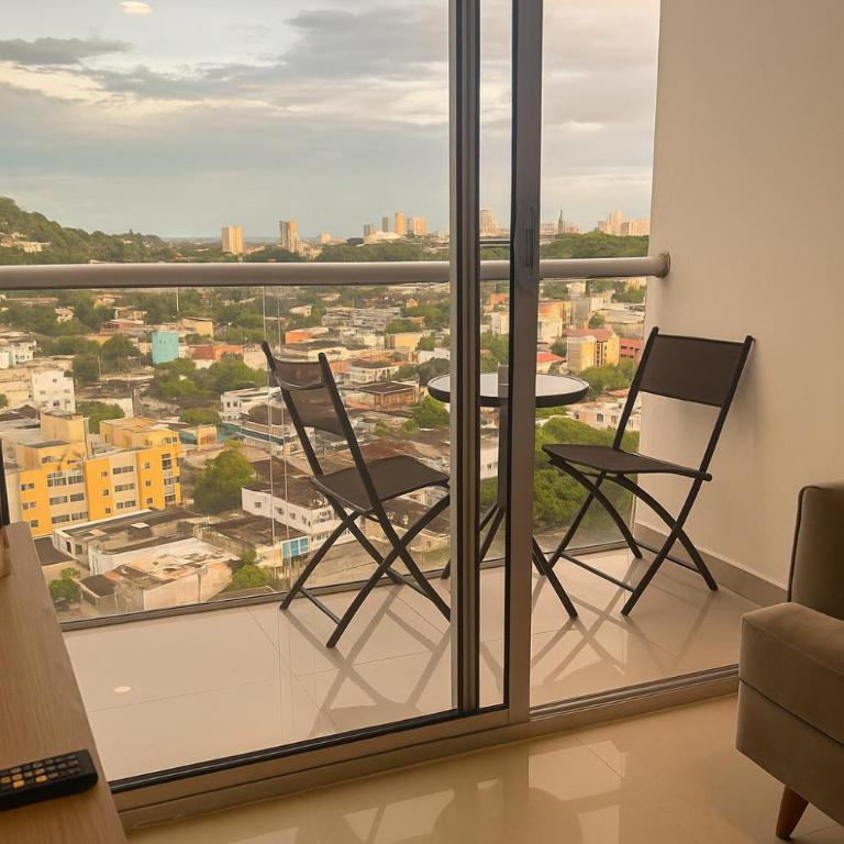 Apartamento Amoblado Cerca al Mar - Three-Bedroom Apartment - 1