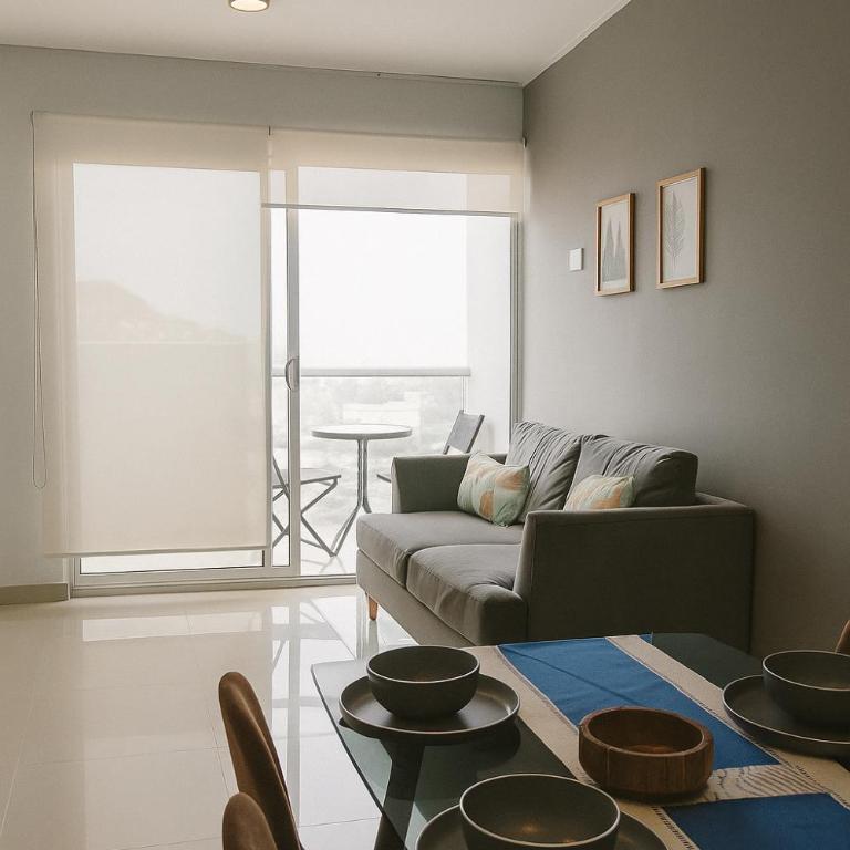 Apartamento Amoblado Cerca al Mar - Three-Bedroom Apartment - 5