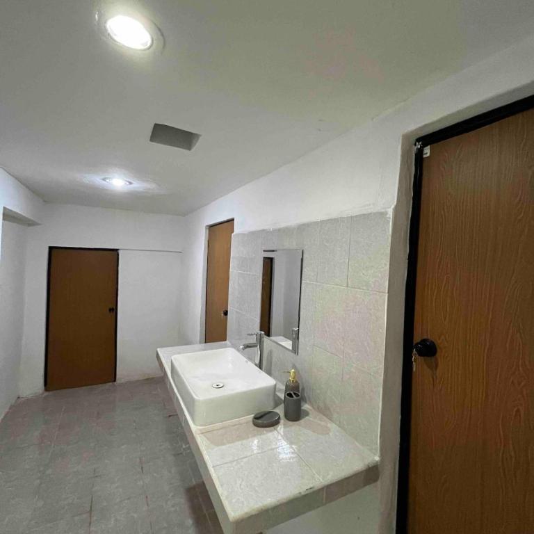 Buganvilias house - Two-Bedroom House - 8