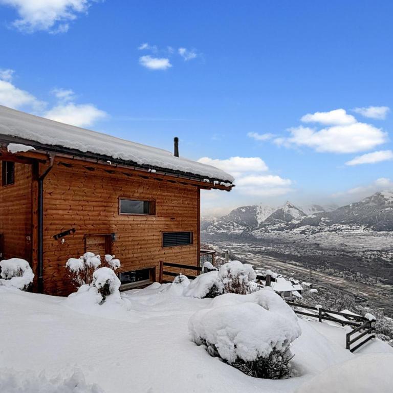 Chalet Teddy - Alpine Escape in the Swiss Alps - Chalet mit 3 Schlafzimmern - 2