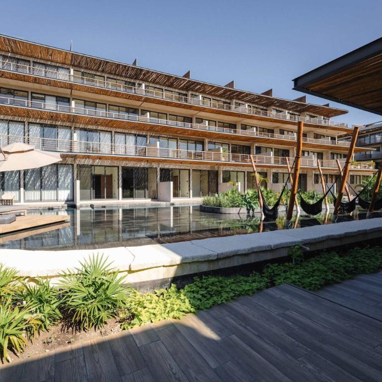 Modern 2BR Apartment with Pool & Gym - Apartamento - 28