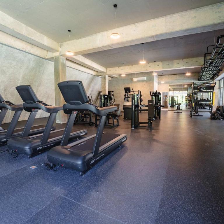 Modern 2BR Apartment with Pool & Gym - Apartamento - 30