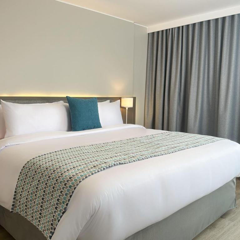 La Quinta by Wyndham Quito - Habitación Doble Business con cama extragrande - No fumadores - 1