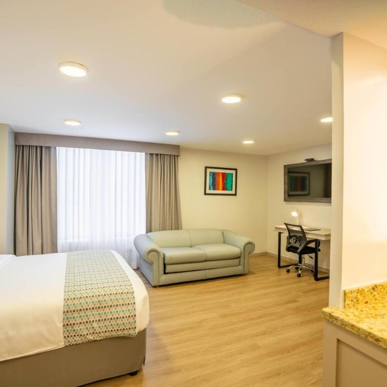 La Quinta by Wyndham Quito - Habitación Business con cama grande - No fumadores - 1