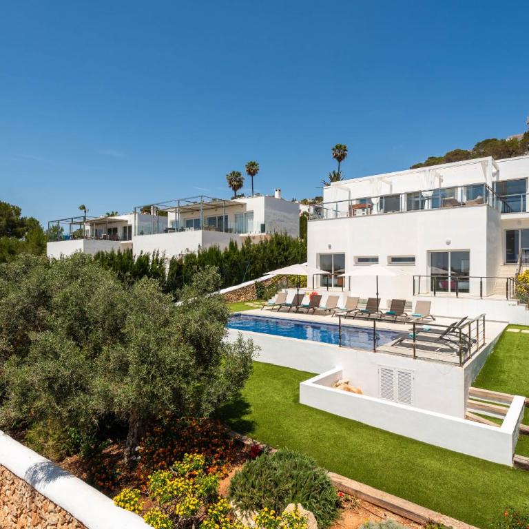 Villa Paradise by Escape Home - Villa with Private Pool - 4