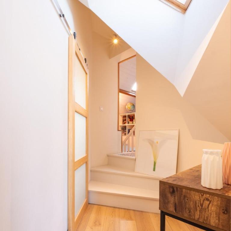 Maison avec garage et jardin - Maison 2 Chambres - 11