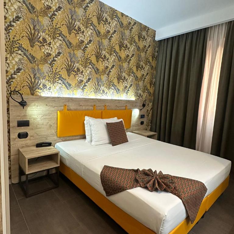 Hotel Stradivari - Camera Deluxe - 18