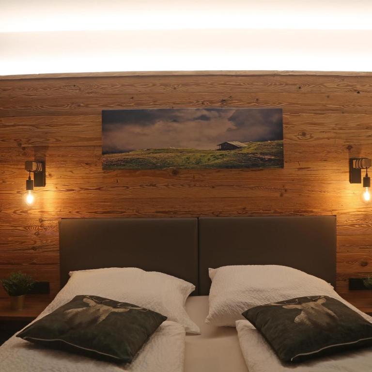 Pension Embacher GmbH & Co KG - Deluxe Doppelzimmer mit Dusche - 22