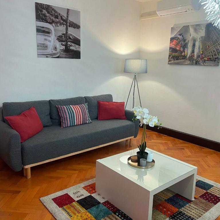 Red Apple - Appartamento con 2 Camere da Letto - 2