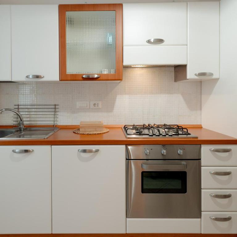 Red Apple - Appartamento con 2 Camere da Letto - 19