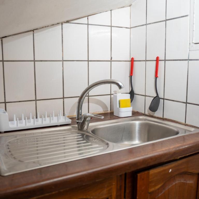 Casa Yacumenza - Estudio con 1 cama grande - 17