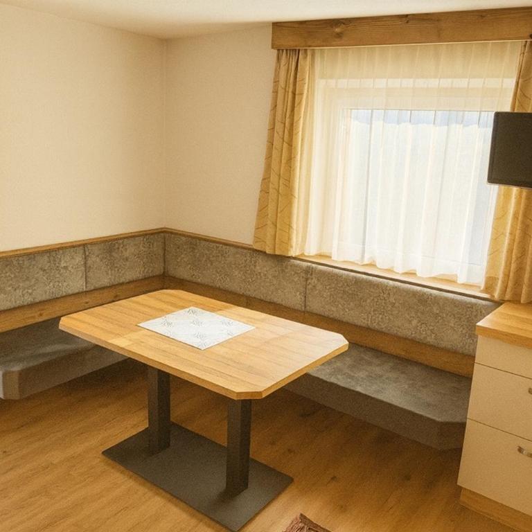 Pension Waldegg - Apartment mit Blick auf die Berge - 3