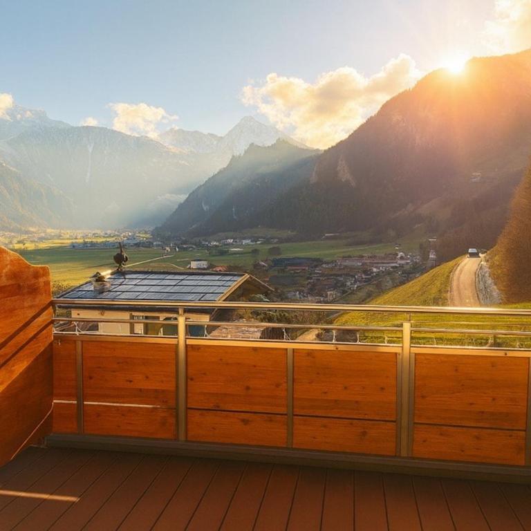 Pension Waldegg - Doppelzimmer mit Bergblick - 5