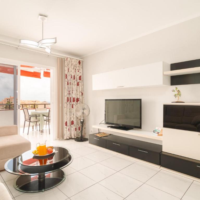 Spacious 2 bdr apartment heated pool, garage - Apartamento de 2 dormitorios con vistas al océano - 4