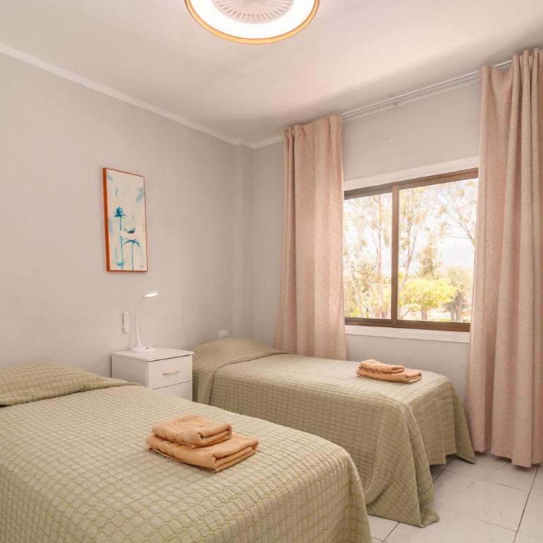Spacious 2 bdr apartment heated pool, garage - Apartamento de 2 dormitorios con vistas al océano - 10