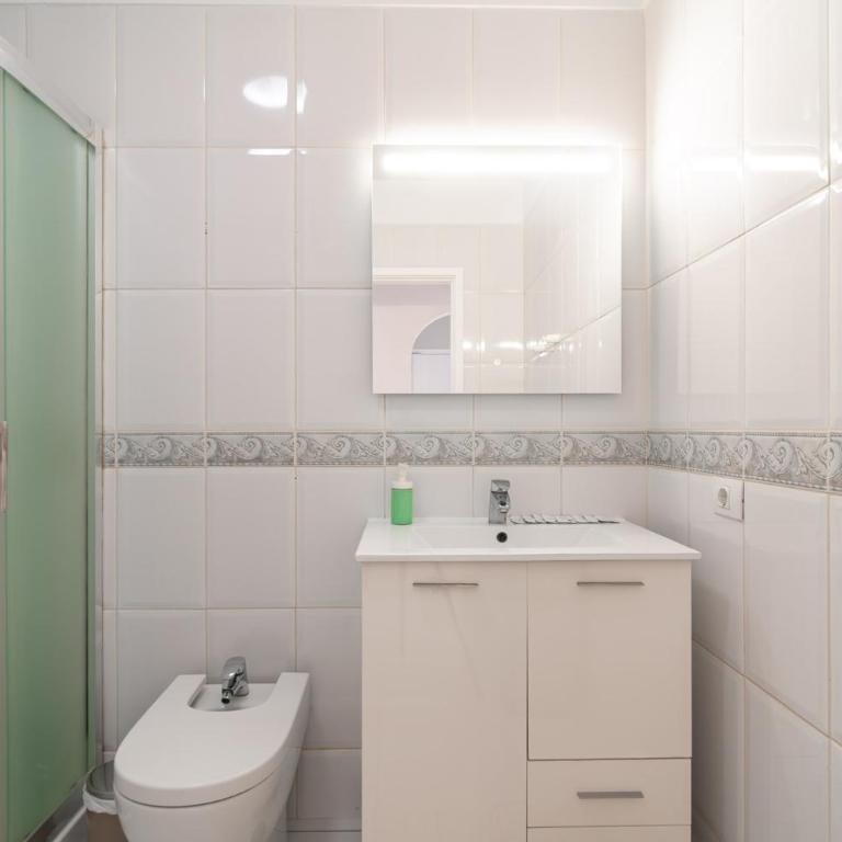Spacious 2 bdr apartment heated pool, garage - Apartamento de 2 dormitorios con vistas al océano - 12