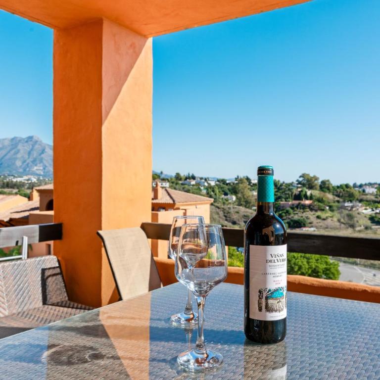 Gazules del Sol 2458 - Apartamento con terraza - 2