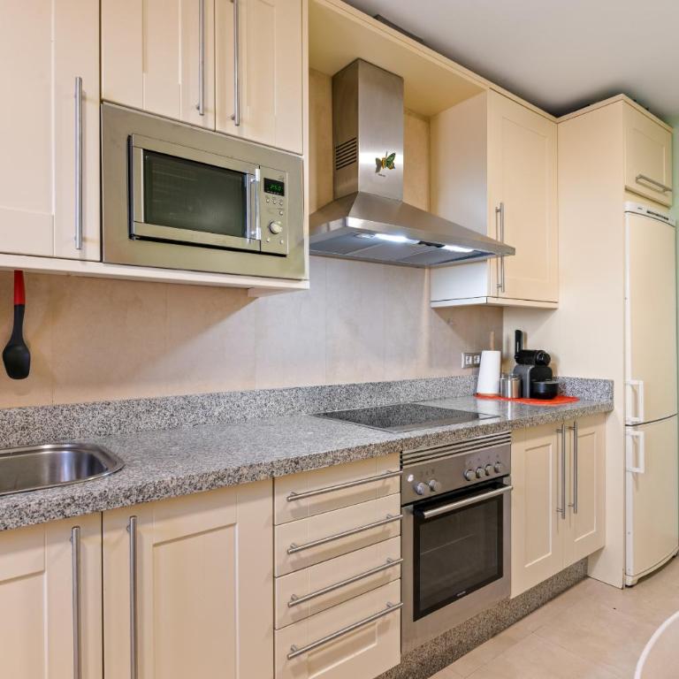 Gazules del Sol 2458 - Apartamento con terraza - 11
