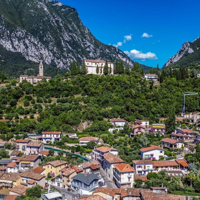 Altavista - Vista lago panoramica 180 gradi - Appartamento con 2 Camere da Letto - 37
