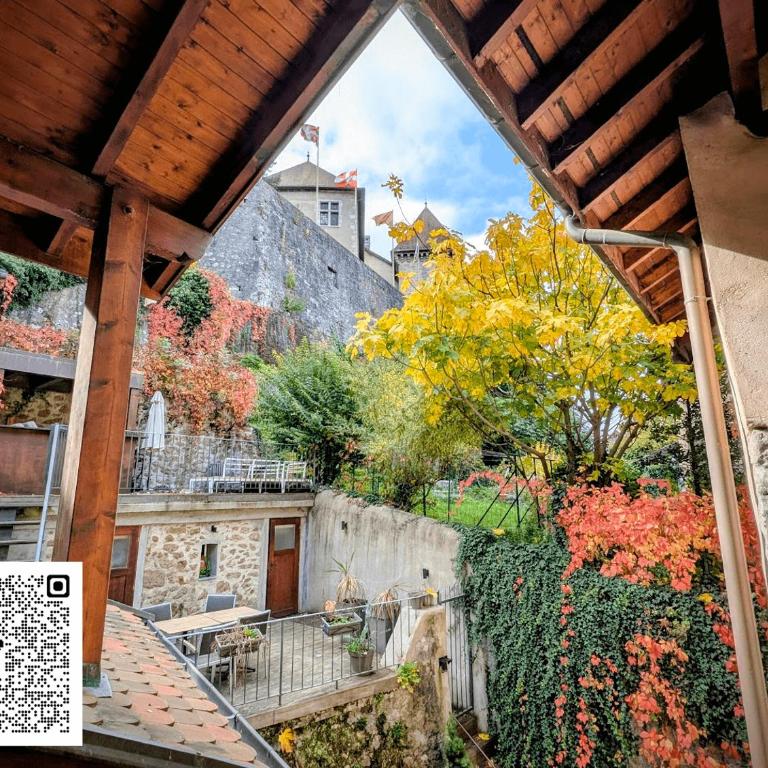 Stylish triplex gem in historic pedestrian center - Apartment - 12