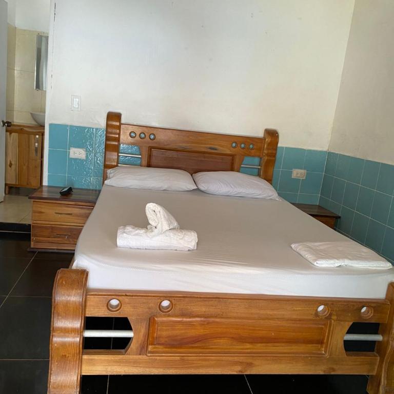 Hostal Hilltop Sapzurro - Queen Room with Sea View - 3