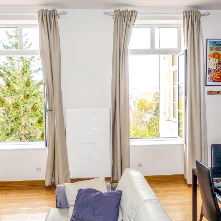 Appartement Cosy et Lumineux idéalement placé - Two-Bedroom Apartment - 12