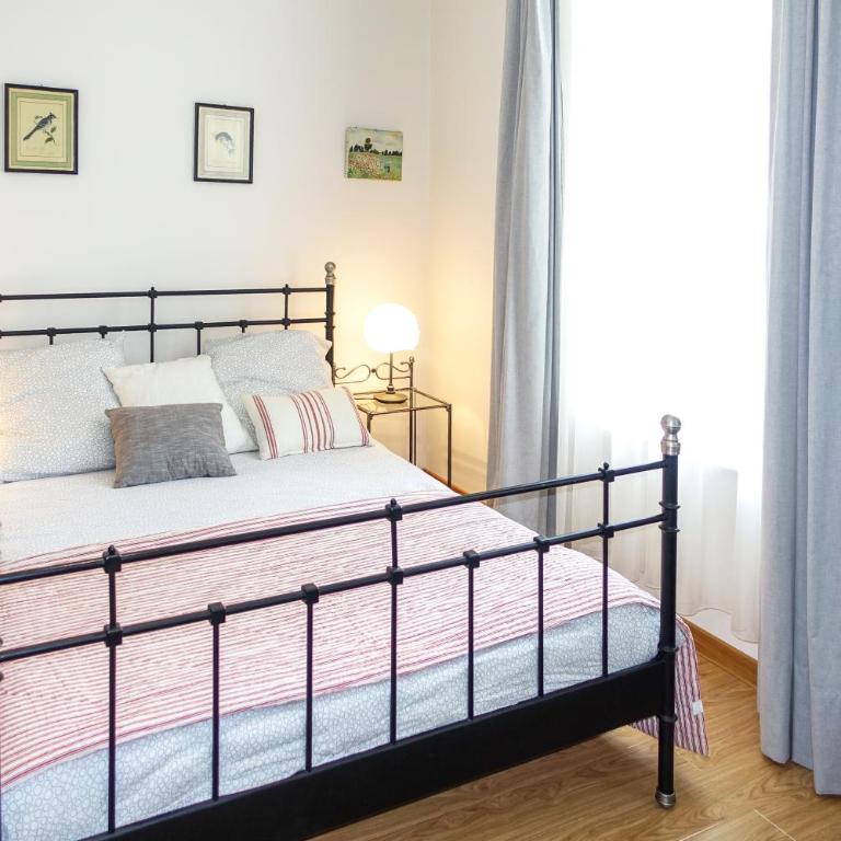 Appartement Cosy et Lumineux idéalement placé - Two-Bedroom Apartment - 17