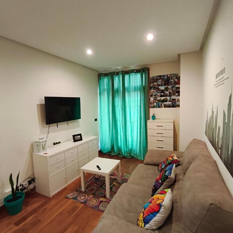 Pleno centro, Terraza, Principe, 5 min casco vello y estación AVE - Apartamento de 1 dormitorio - 12