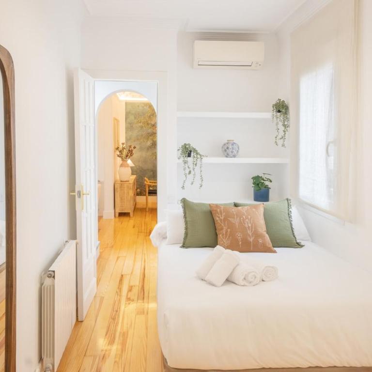 PSM87 Ático de lujo y luminoso con extraordinaria Terraza en el Centro de Madrid - Two-Bedroom Apartment with Terrace - 2