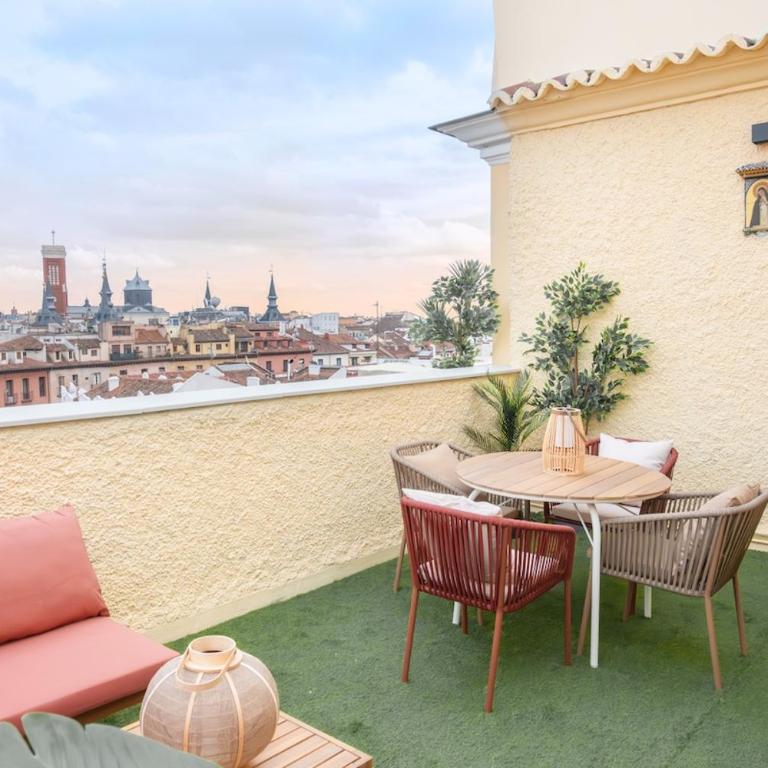 PSM87 Ático de lujo y luminoso con extraordinaria Terraza en el Centro de Madrid - Two-Bedroom Apartment with Terrace - 4
