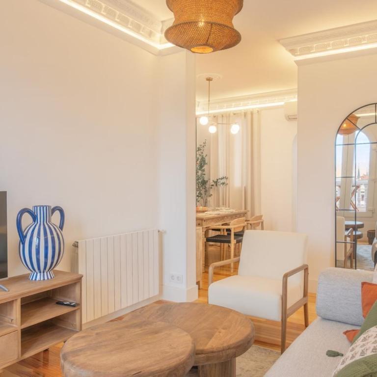PSM87 Ático de lujo y luminoso con extraordinaria Terraza en el Centro de Madrid - Two-Bedroom Apartment with Terrace - 9