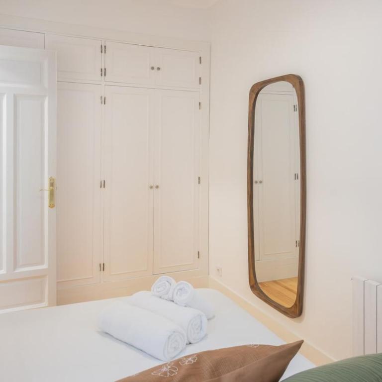 PSM87 Ático de lujo y luminoso con extraordinaria Terraza en el Centro de Madrid - Two-Bedroom Apartment with Terrace - 29
