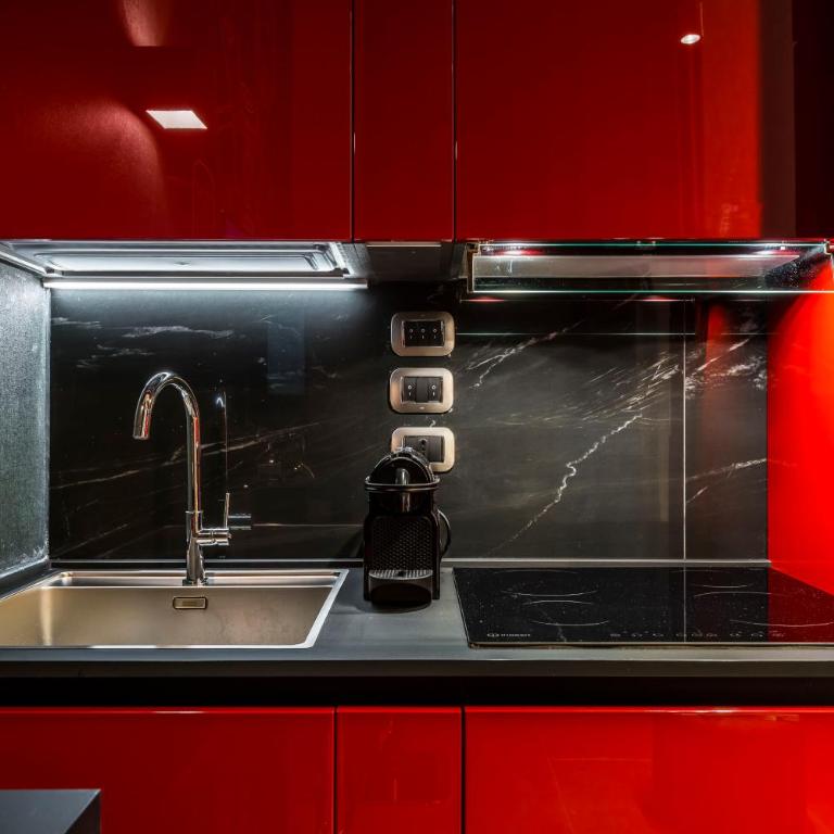 Motor Valley Styled - Luxury Apartments by Design Club Collection - Suite with Hot Tub - 11