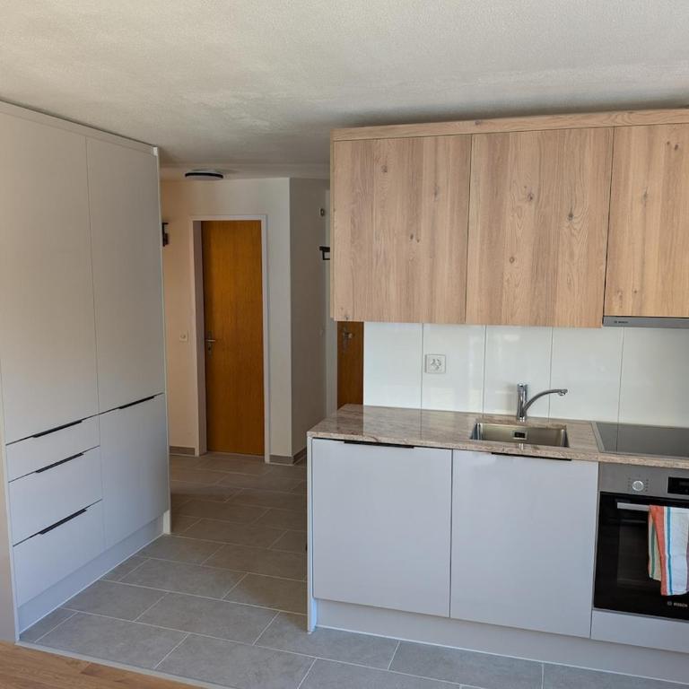 Family friendly and sunny apartment in the heart of Saas Grund - Apartment mit 2 Schlafzimmern - 3