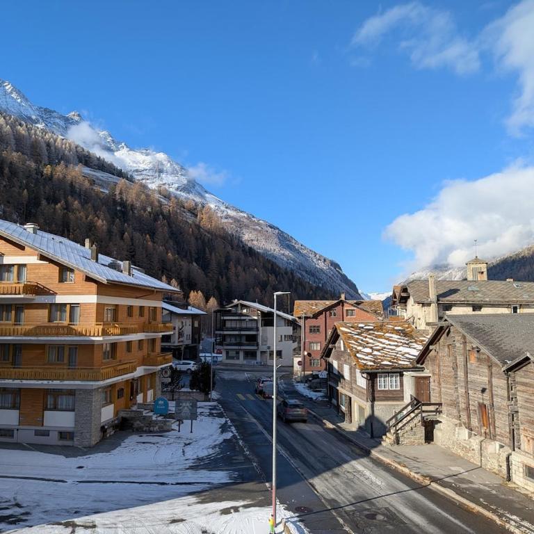 Family friendly and sunny apartment in the heart of Saas Grund - Apartment mit 2 Schlafzimmern - 9