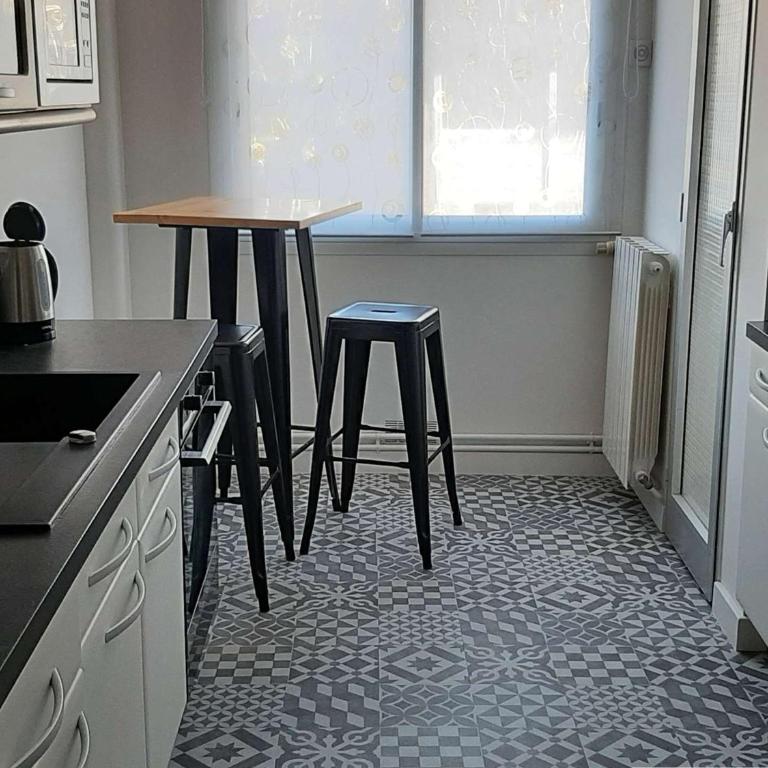 Appartement rénové 85m2, terrasse, parking, face à plage - FR-1-494-149 - Apartment - 15