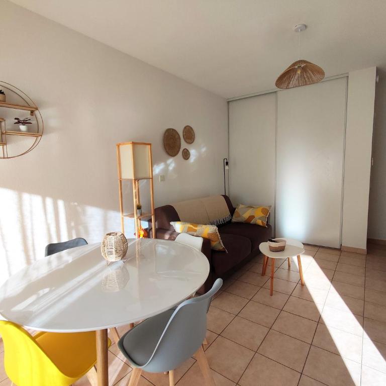 Appartement avec Terrasse et parking en centre ville d'Uzès - Appartement 1 Chambre - 7