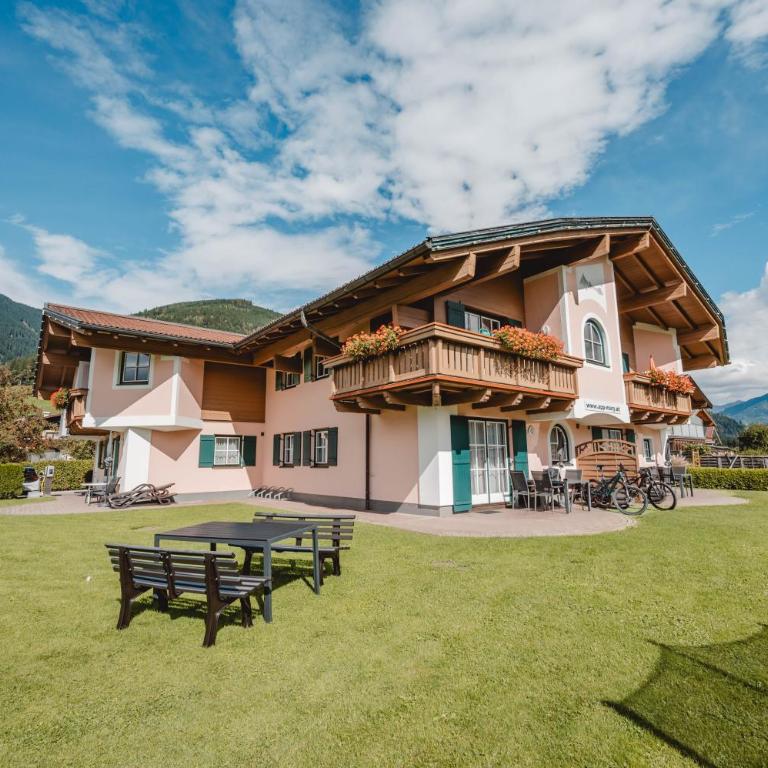 Appartements Mary inklusive Tauern-Spa Kaprun - Apartment mit 1 Schlafzimmer - 1