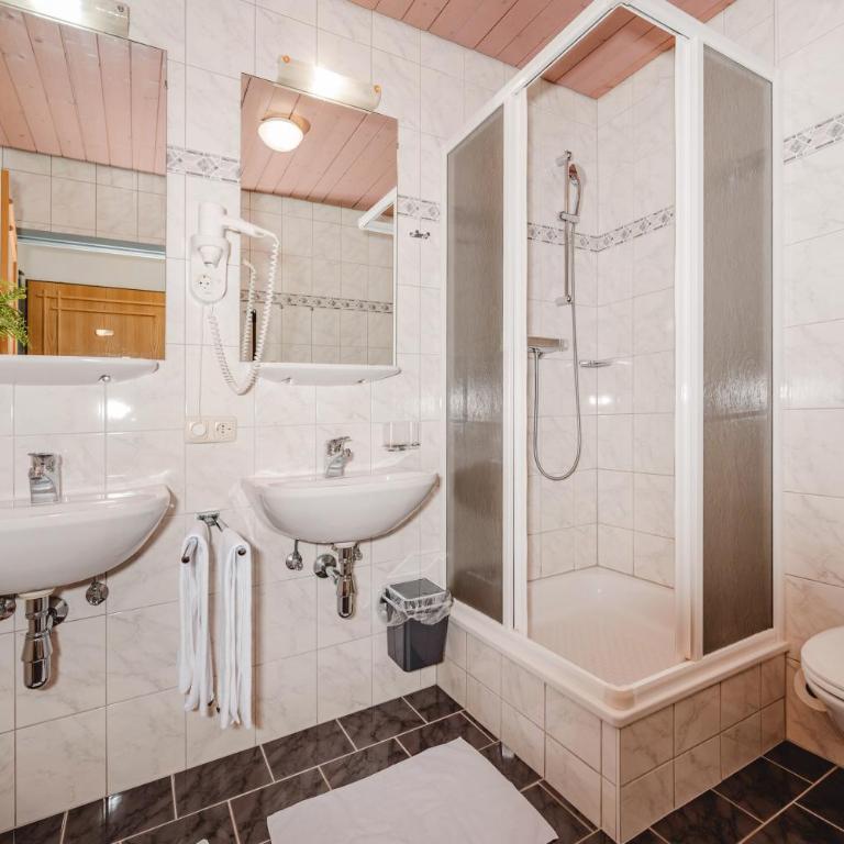 Appartements Mary inklusive Tauern-Spa Kaprun - Comfort Apartment mit 2 Schlafzimmern - 19