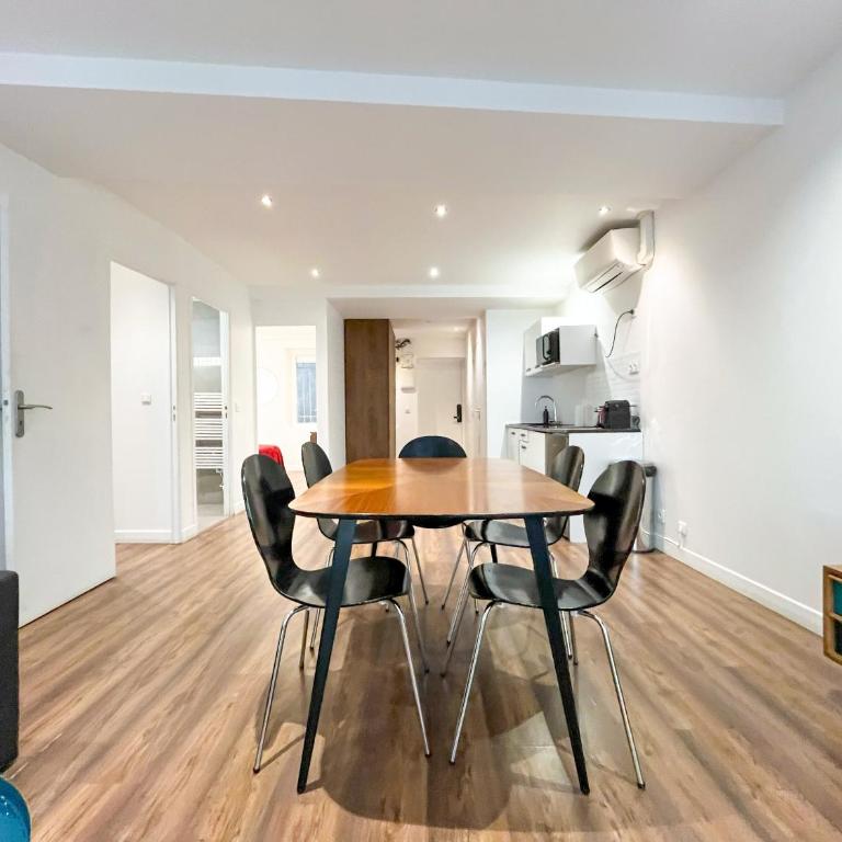 UrbanFlat 201 - Beautiful 2 Bedroom Flat in the center of Paris - Appartement - 9